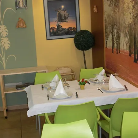 Maison d'hôtes Ca La Conxita Hostal & Restaurante La Vajol